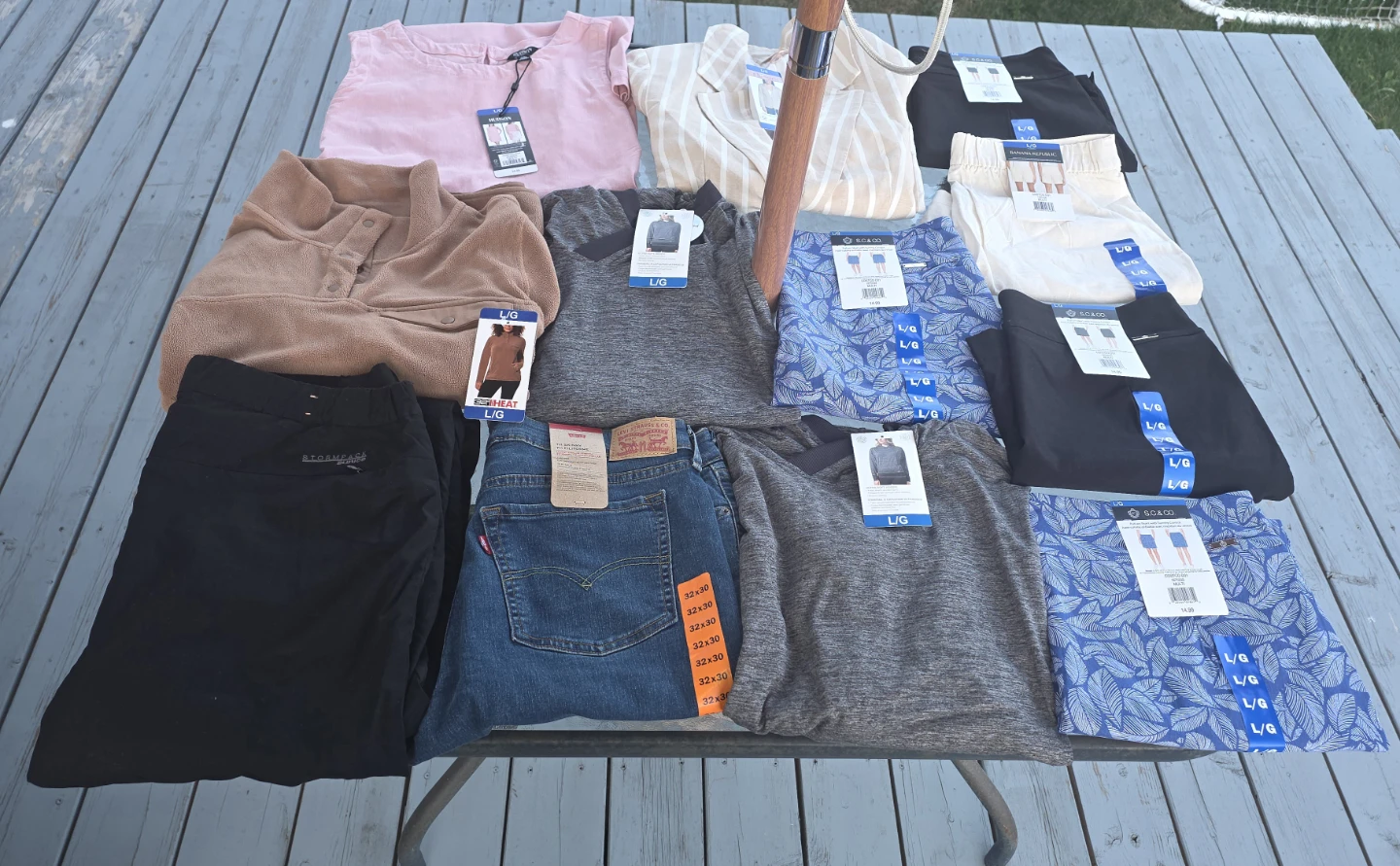 Bundle of Women's Clothing