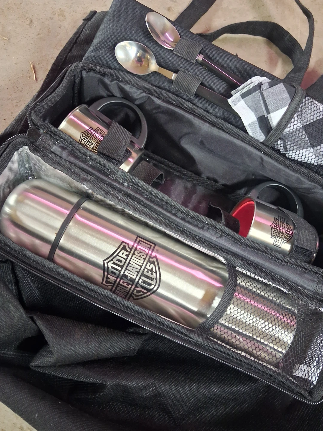 NEW Harley-Davidson Roast N Roll Thermos and Mug Set - photo 2