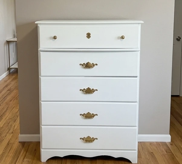 White 5-Drawer Chest - photo 2