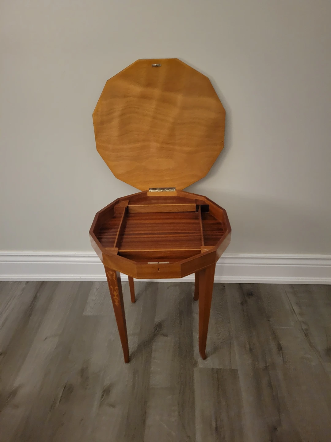 Vintate Italian Inlaid Wood  music box table