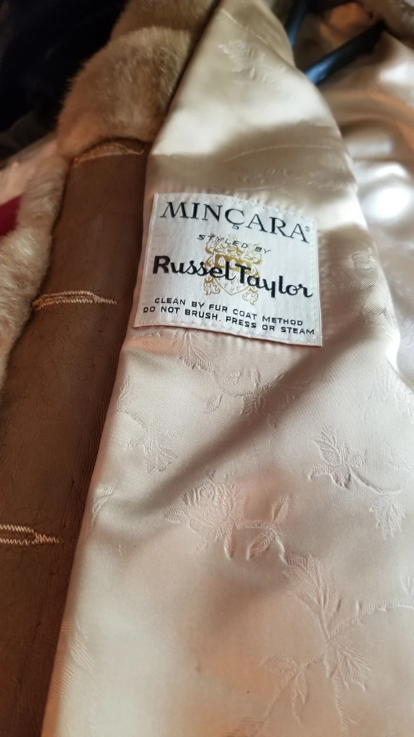 Russell Taylor Minkara Fur Coat - photo 3