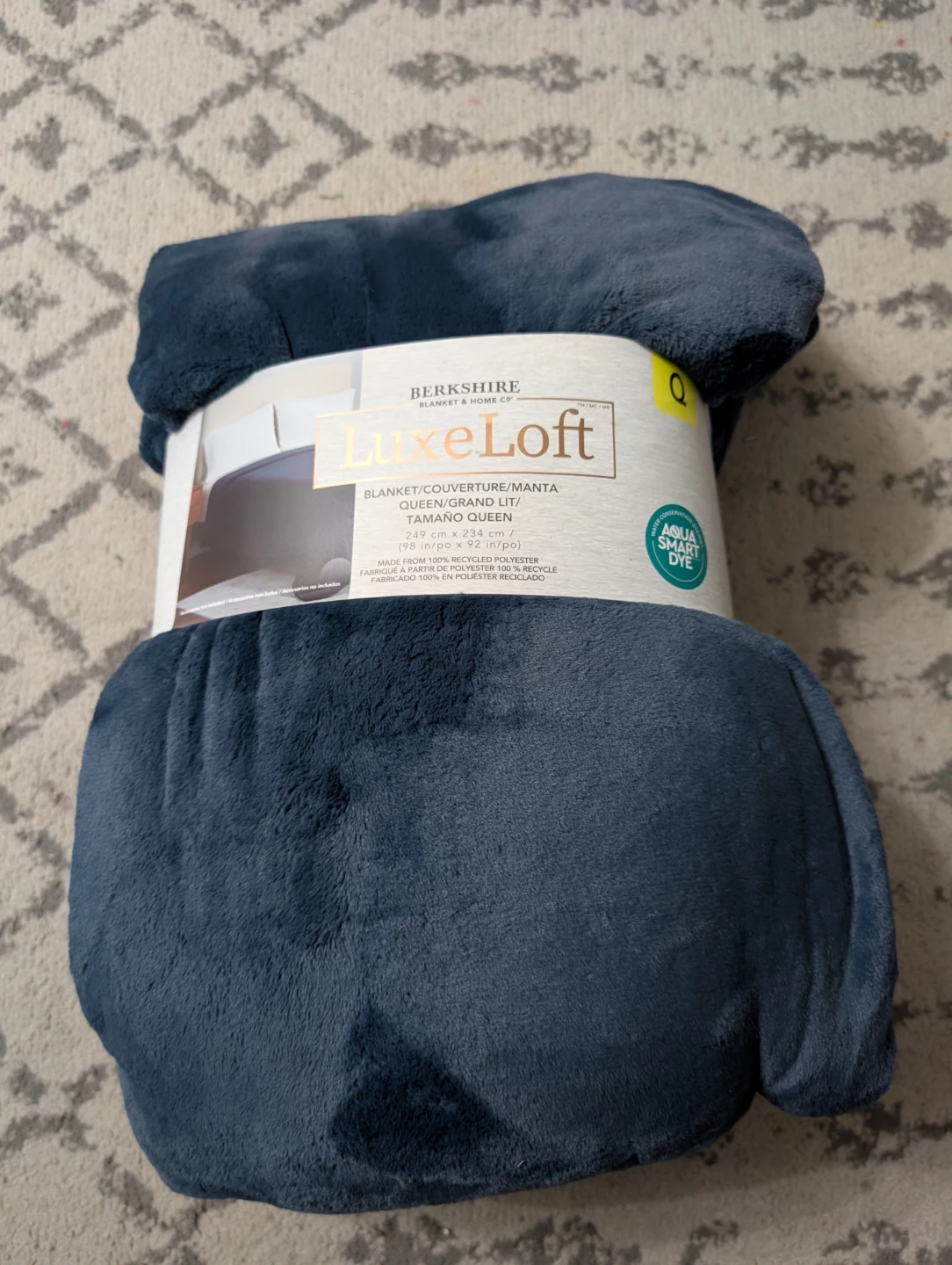 Berkshire Luxe Loft Queen Blanket