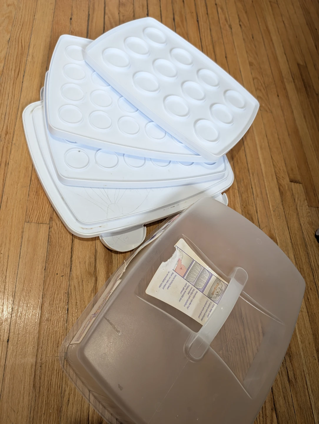 Wilton 3-in-1 Caddy Cupcake Carrier - photo 5