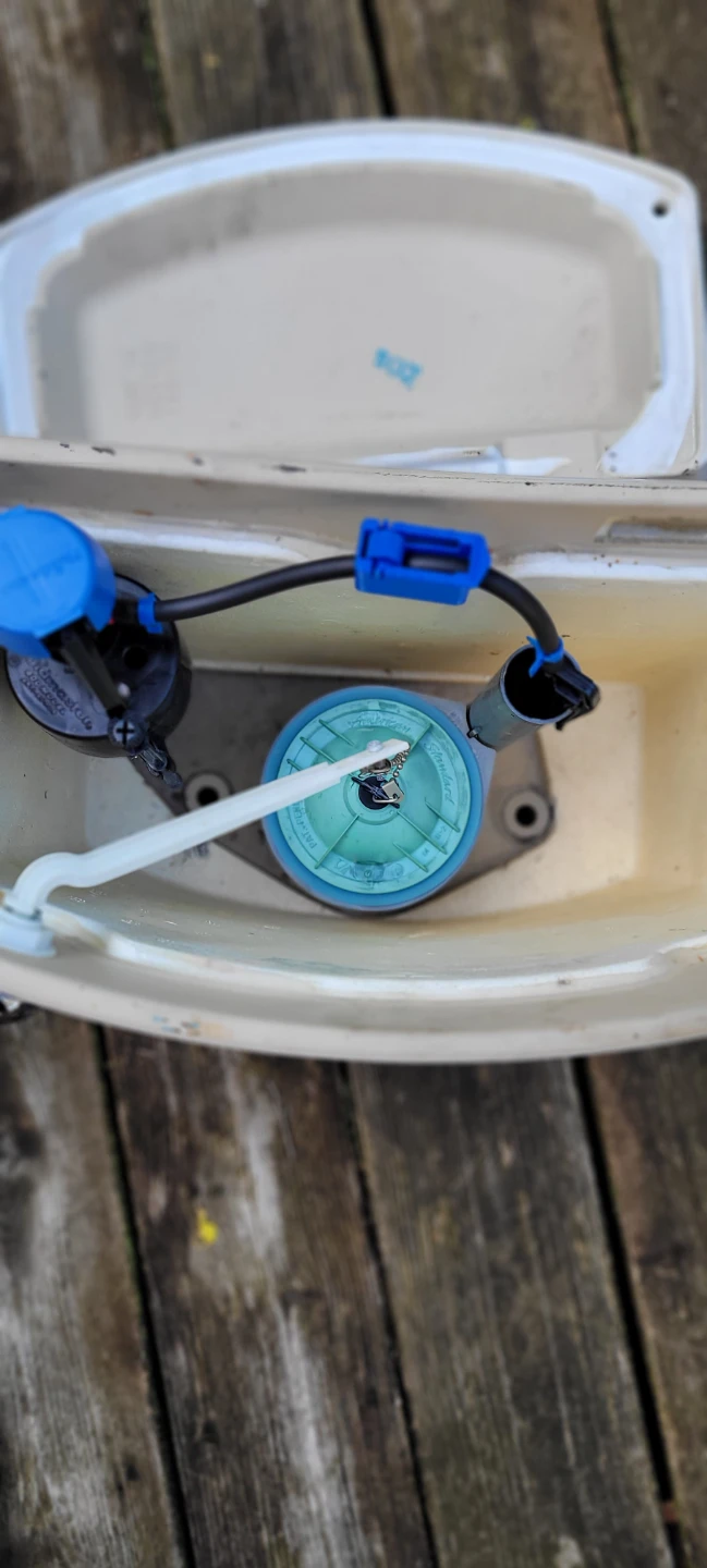 American Standard 4215A Toilet Tank - photo 3
