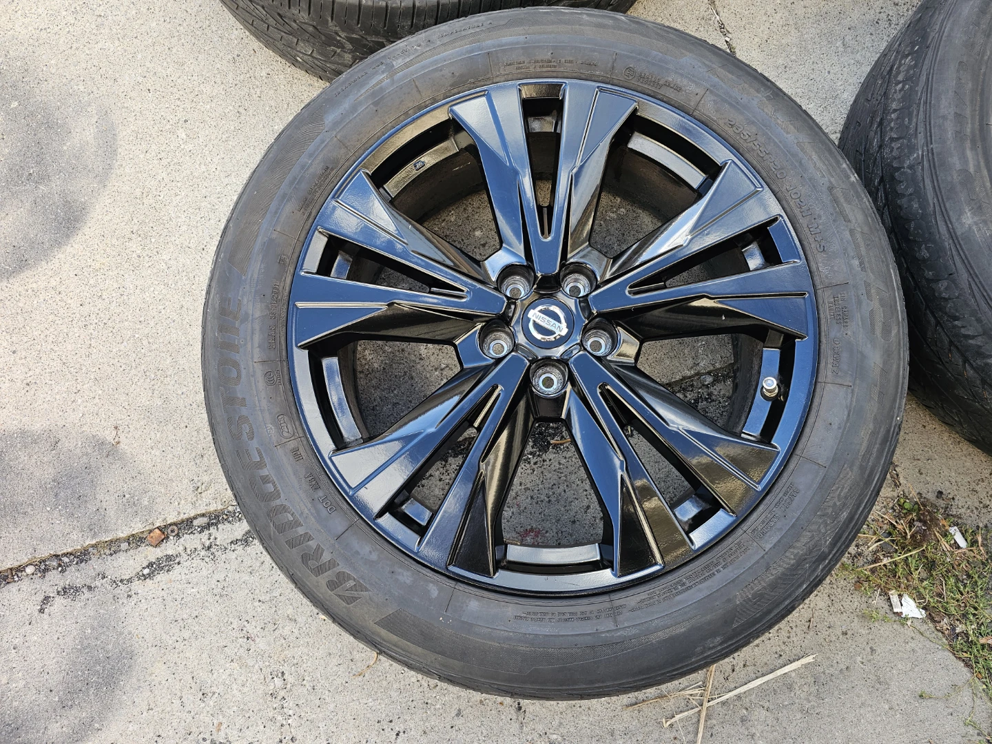 20" NISSAN PATHFINDER O.E.M RIMS ONLY - photo 4