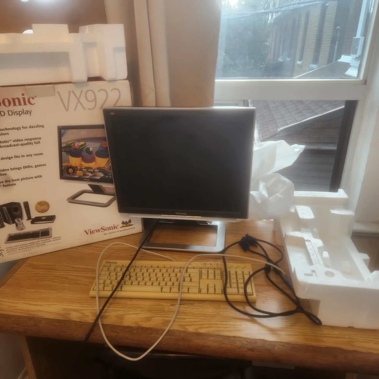 ViewSonic VX922 LCD Display