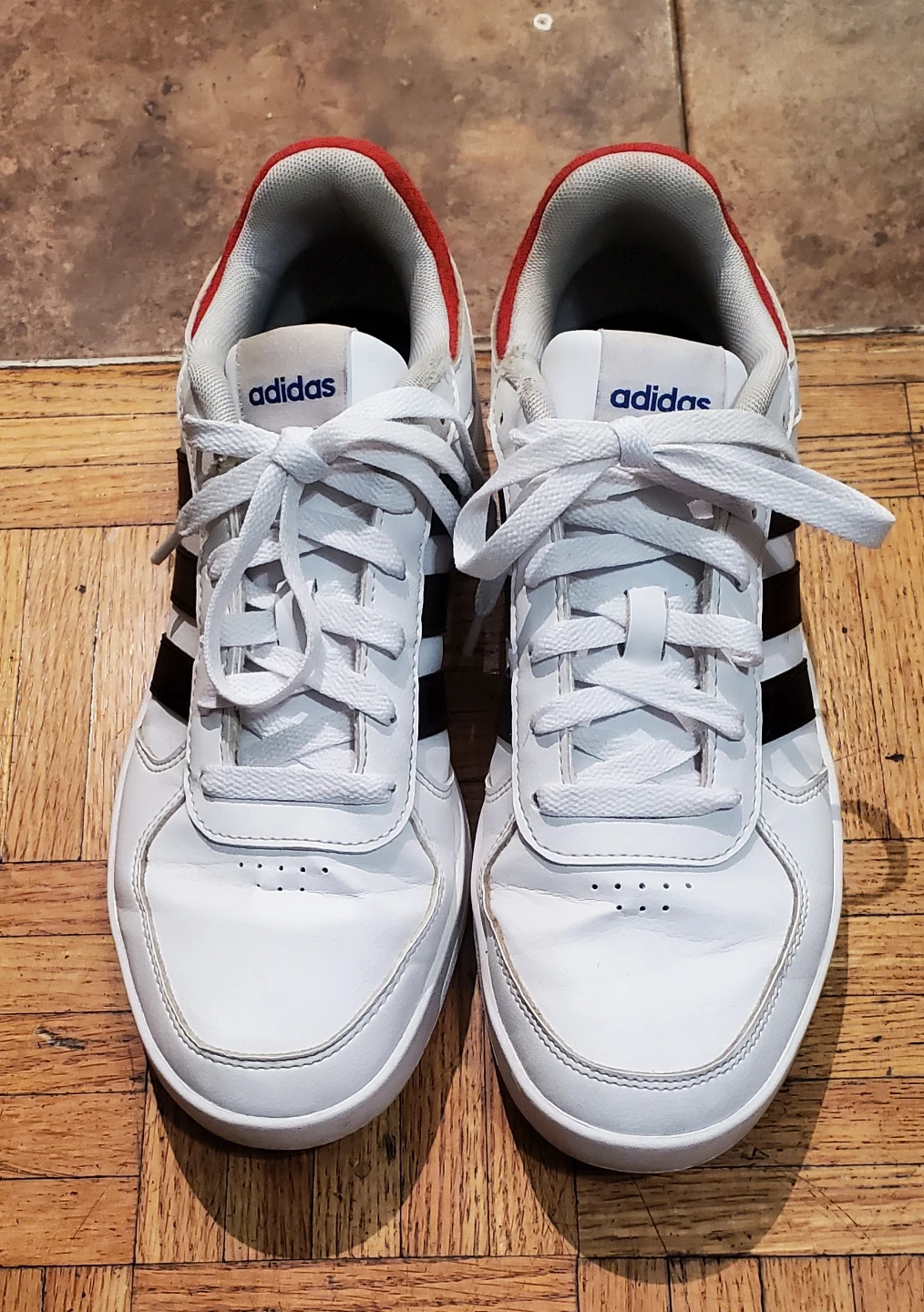 Men's  & Boys Original Adidas Shoes Size 9