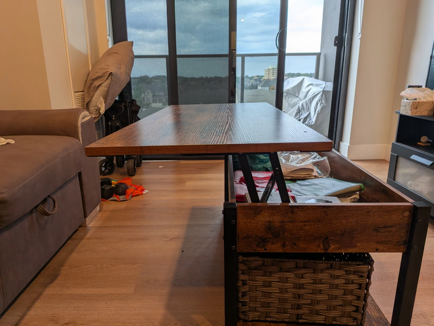 Lift Top Coffee Table with Storage Baskets