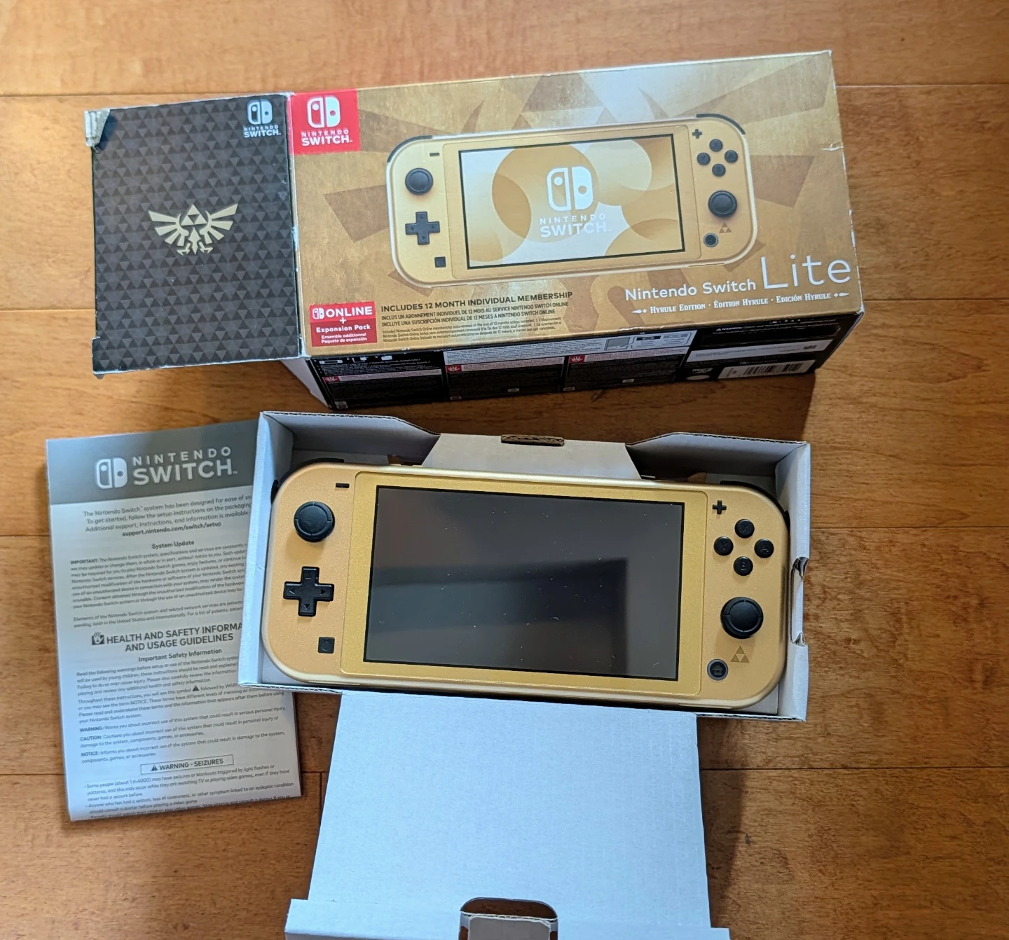 Nintendo Switch Lite - Hyrule Edition - photo 2