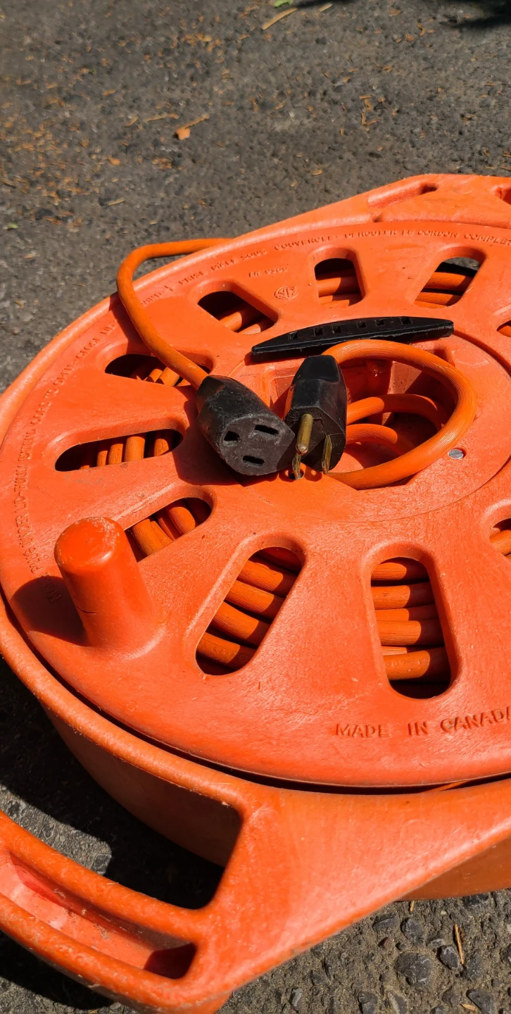 80' FT Extension Power Cord Reel - Black & Decker - photo 3