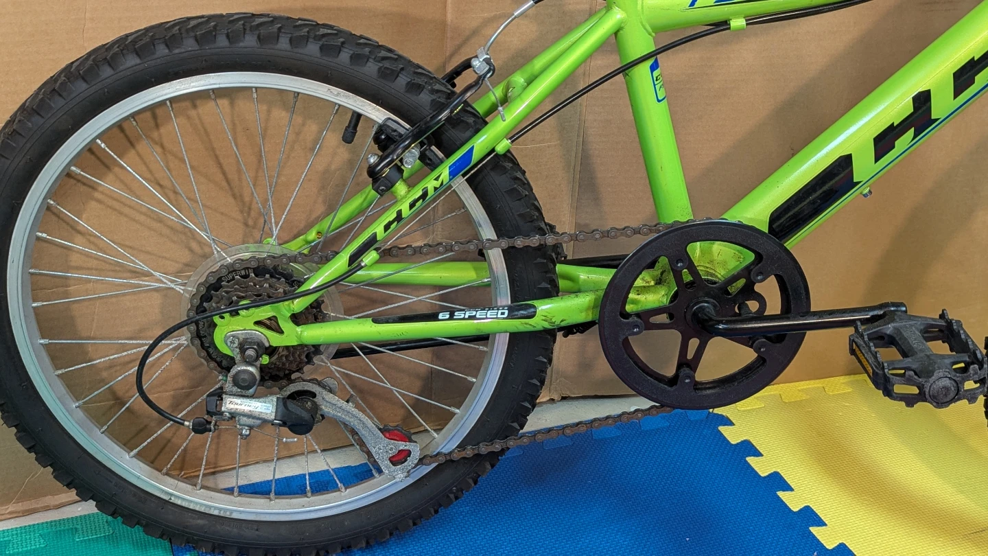 20" (sold by hobby-bike mechanic) CCM FS 2.0 Mtn Bike, 6 speed - photo 4