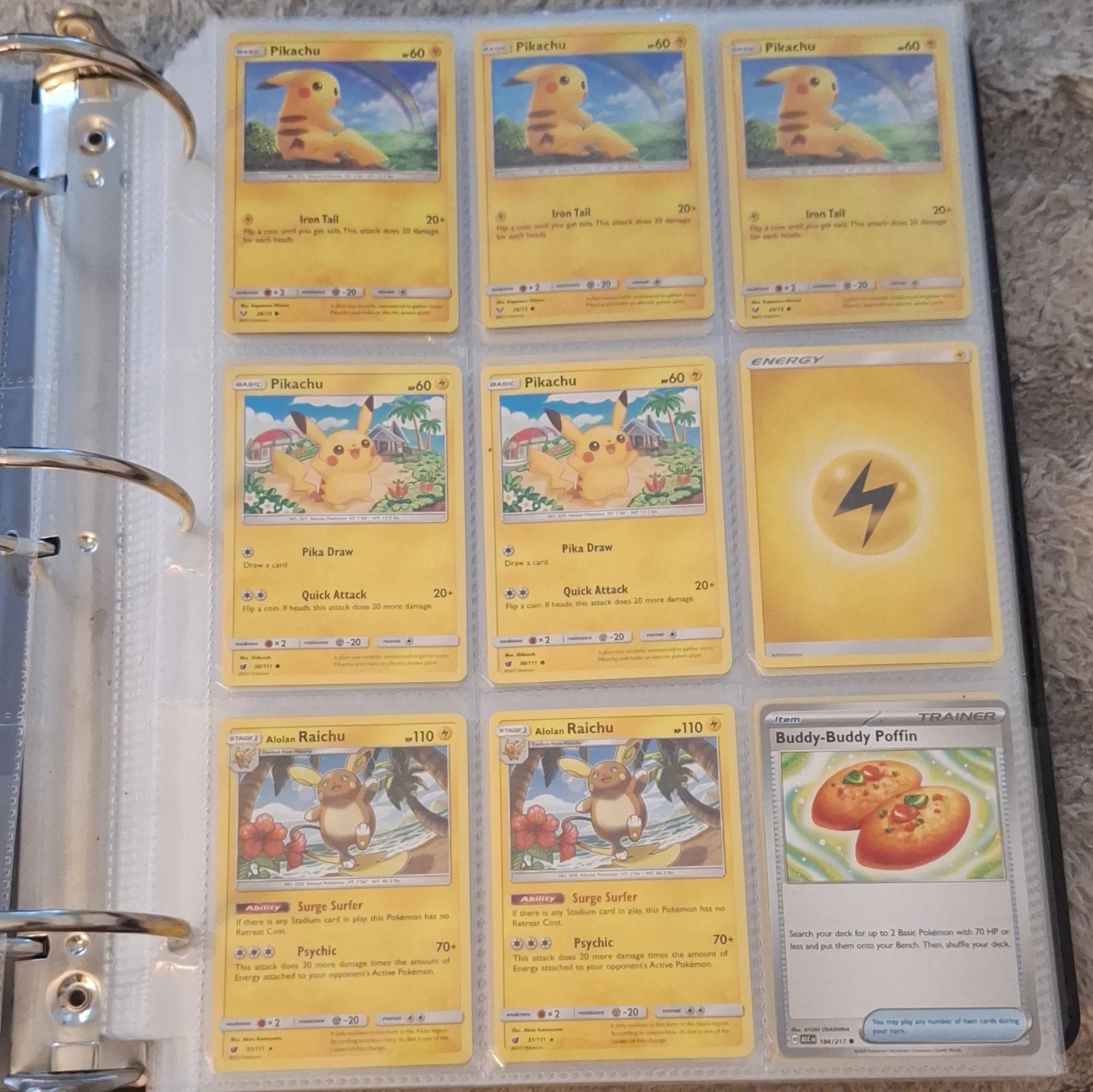 Pikachu Pokémon Card Pack (9 Cards)