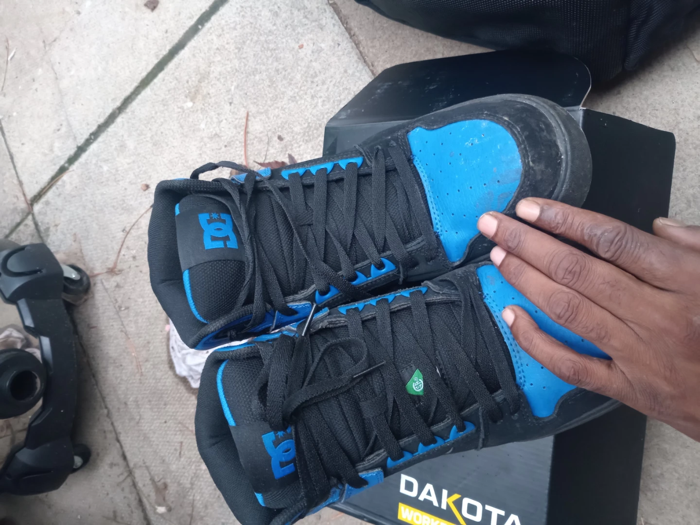 Size 10.5 workshoes - photo 3