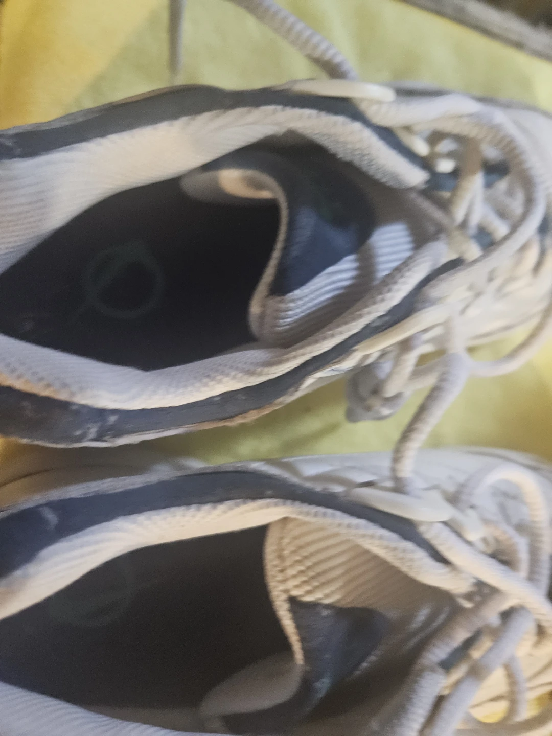 White Nike running shoes - photo 5