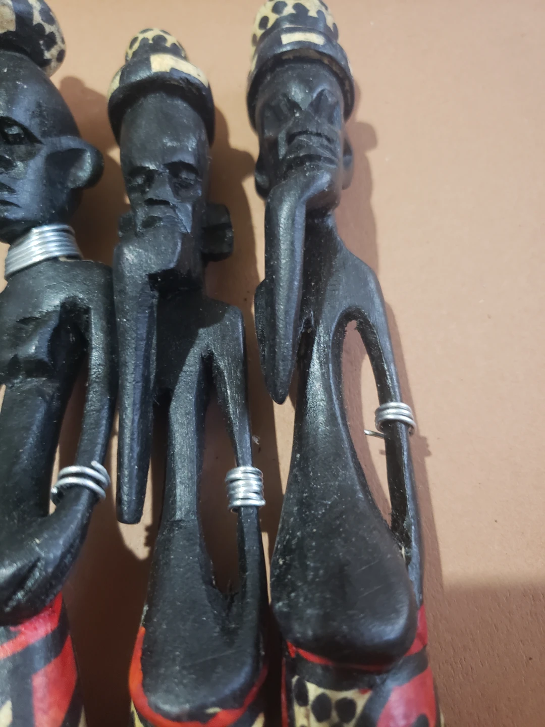 Set of 4 African tribal wooden figurines - photo 3