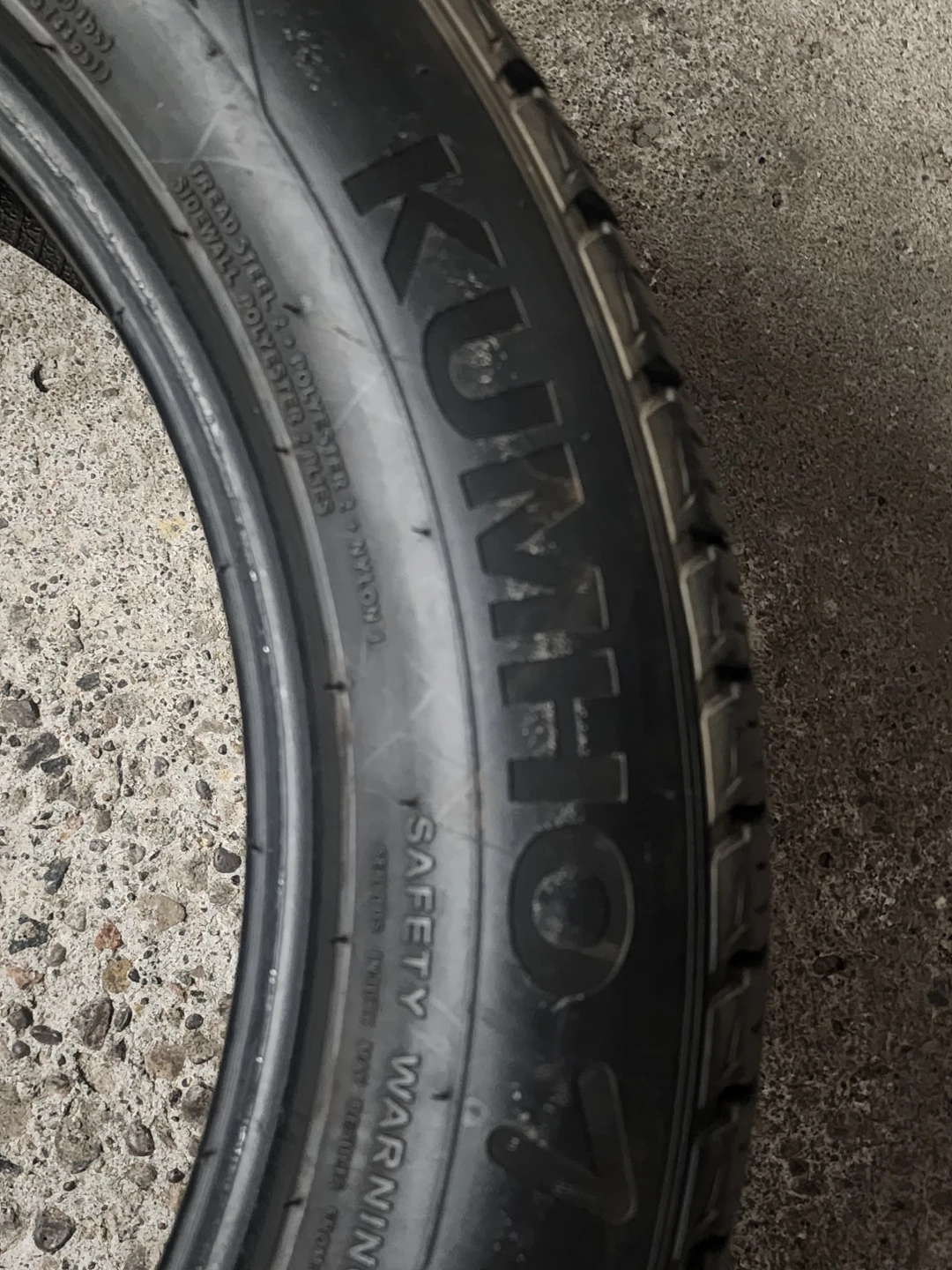 Kumho All-Season Tires P235/55R19 - photo 2