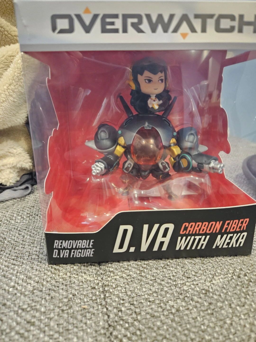 Cute but deadly d.va and mech