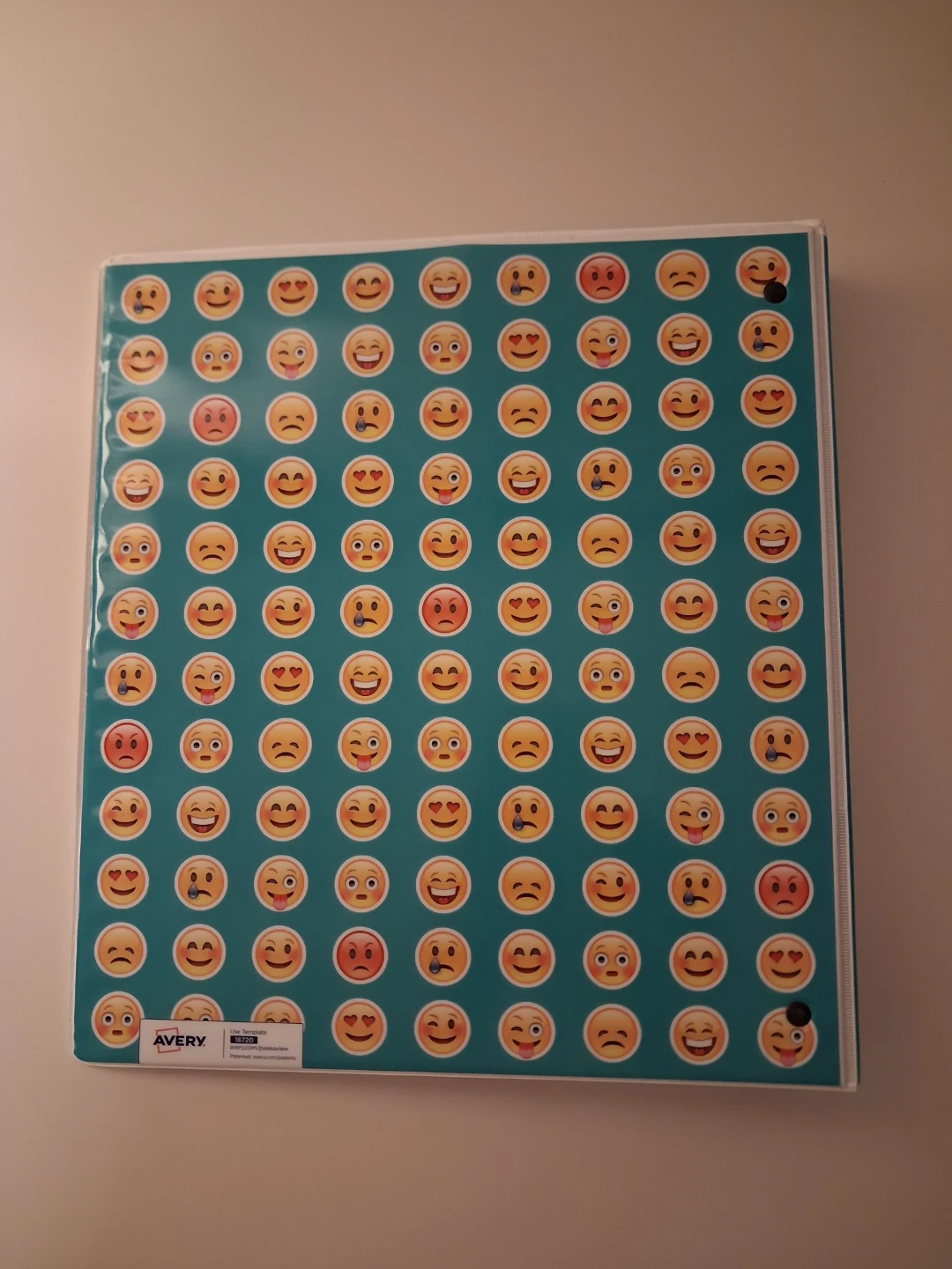 Avery Emoji Binder - photo 2