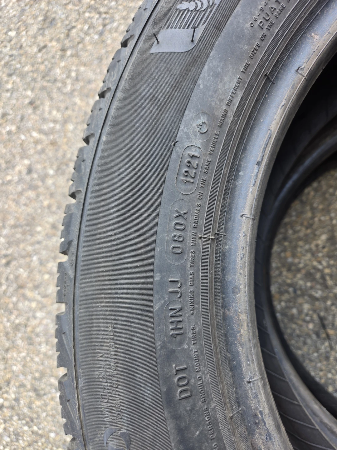 2 tire Michelin X-Ice Snow Winter Tires - 235/55 R17 - photo 4