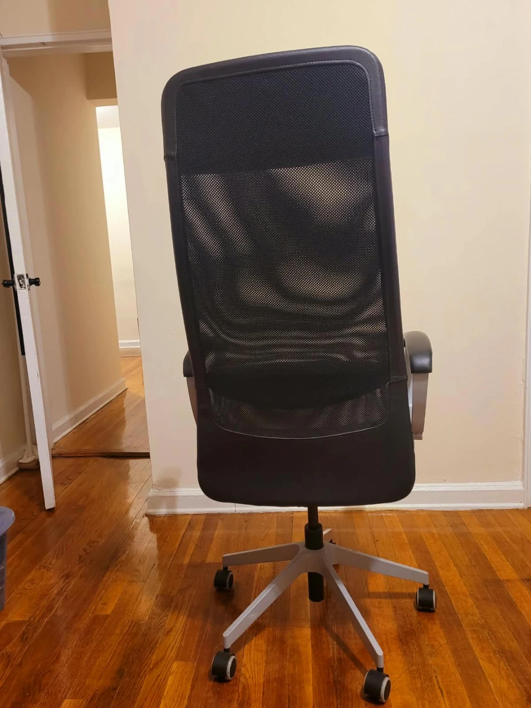 Chair - photo 3