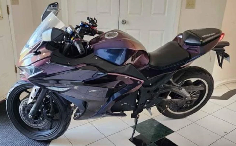 Sport Motorcycle - photo 4