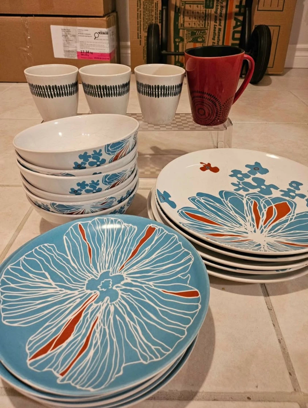 IKEA Floral Dinnerware Set - photo 2