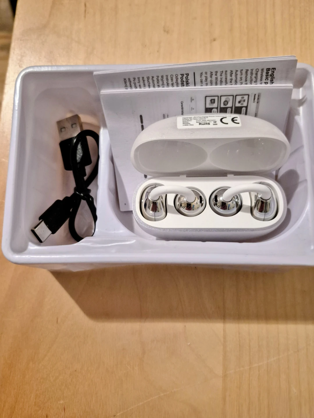 BNIB)AI language Translator Airbuds White - photo 2