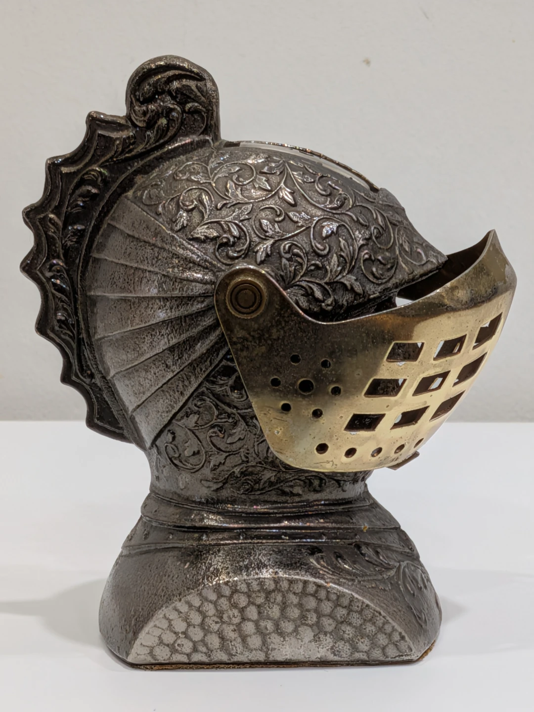 Vintage Table Lighter Knight Head - photo 4