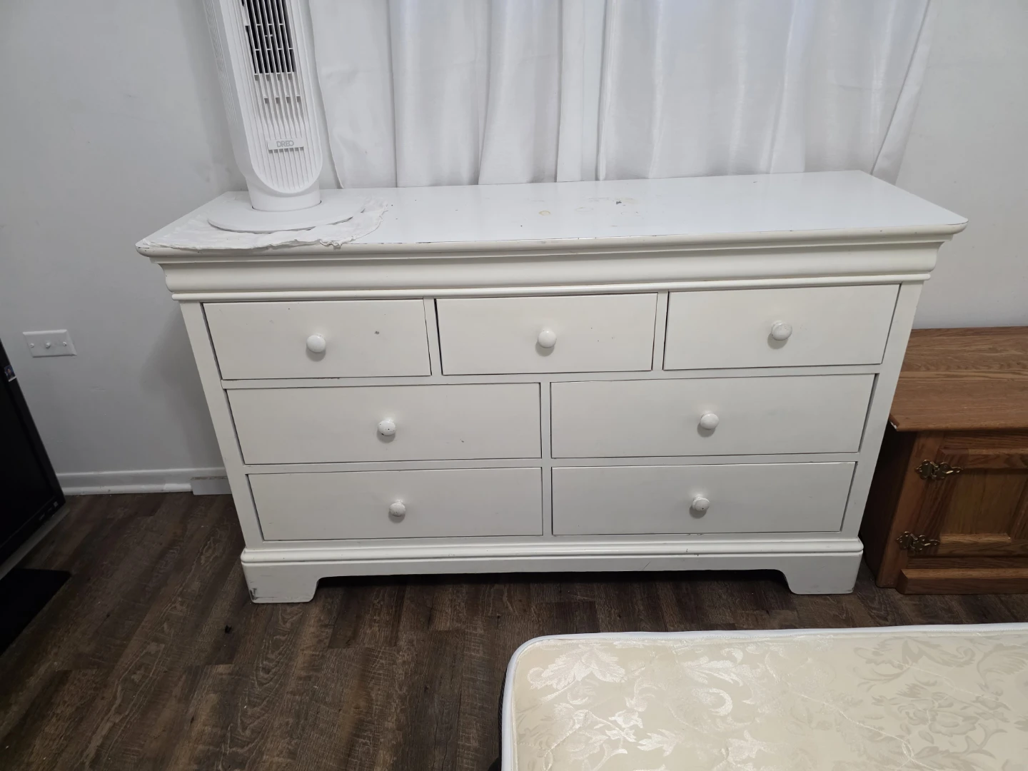 White Dresser with 7 Drawers