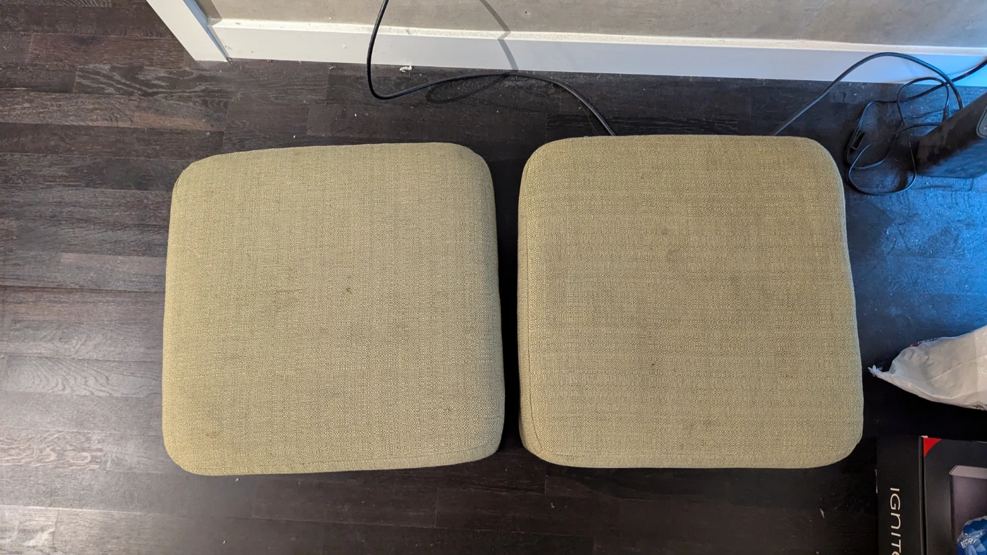 Used EQ3 ottomans - photo 3
