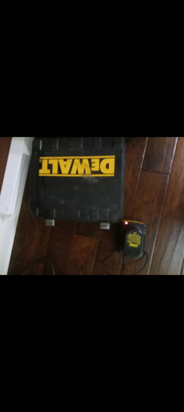 DEWALT Cordless Drill with Case and Charger - photo 2