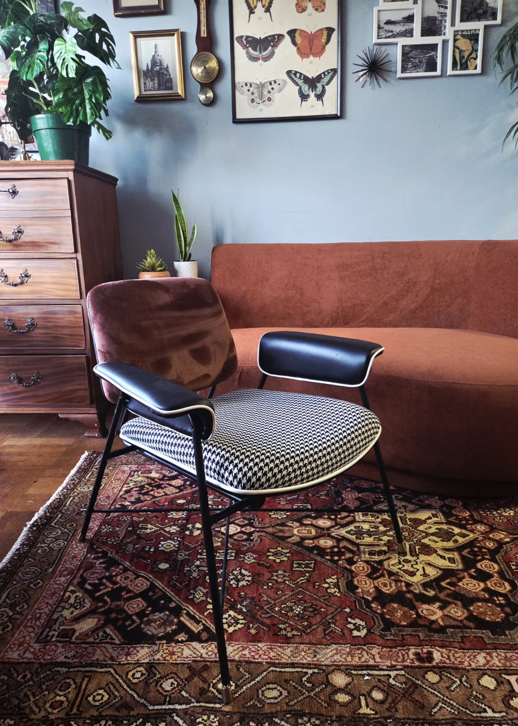 MCM Bauhaus Inspired Houndstooth Pattern Accent Armchair - photo 4