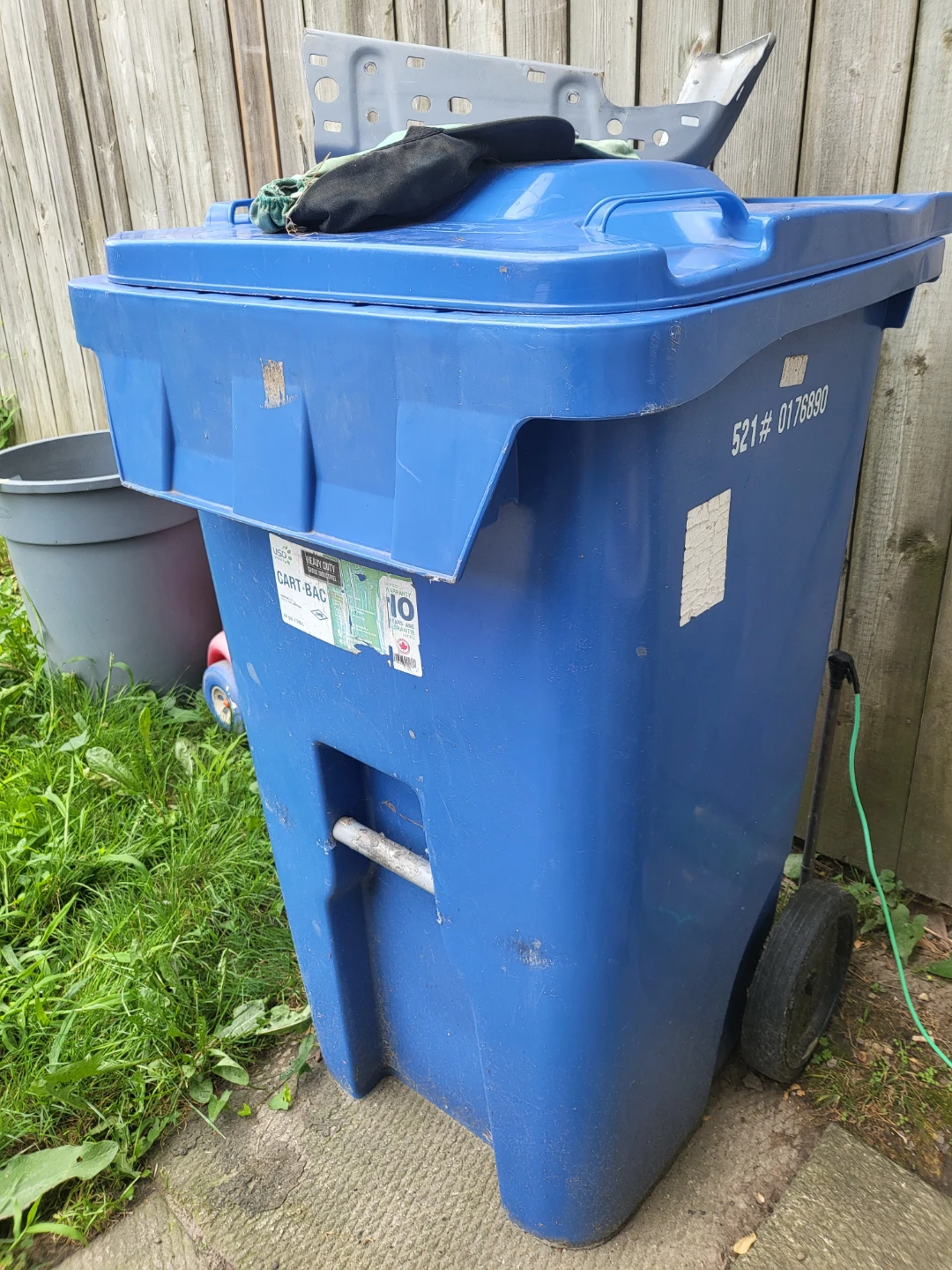Blue Wheeled Garbage Bin - photo 2