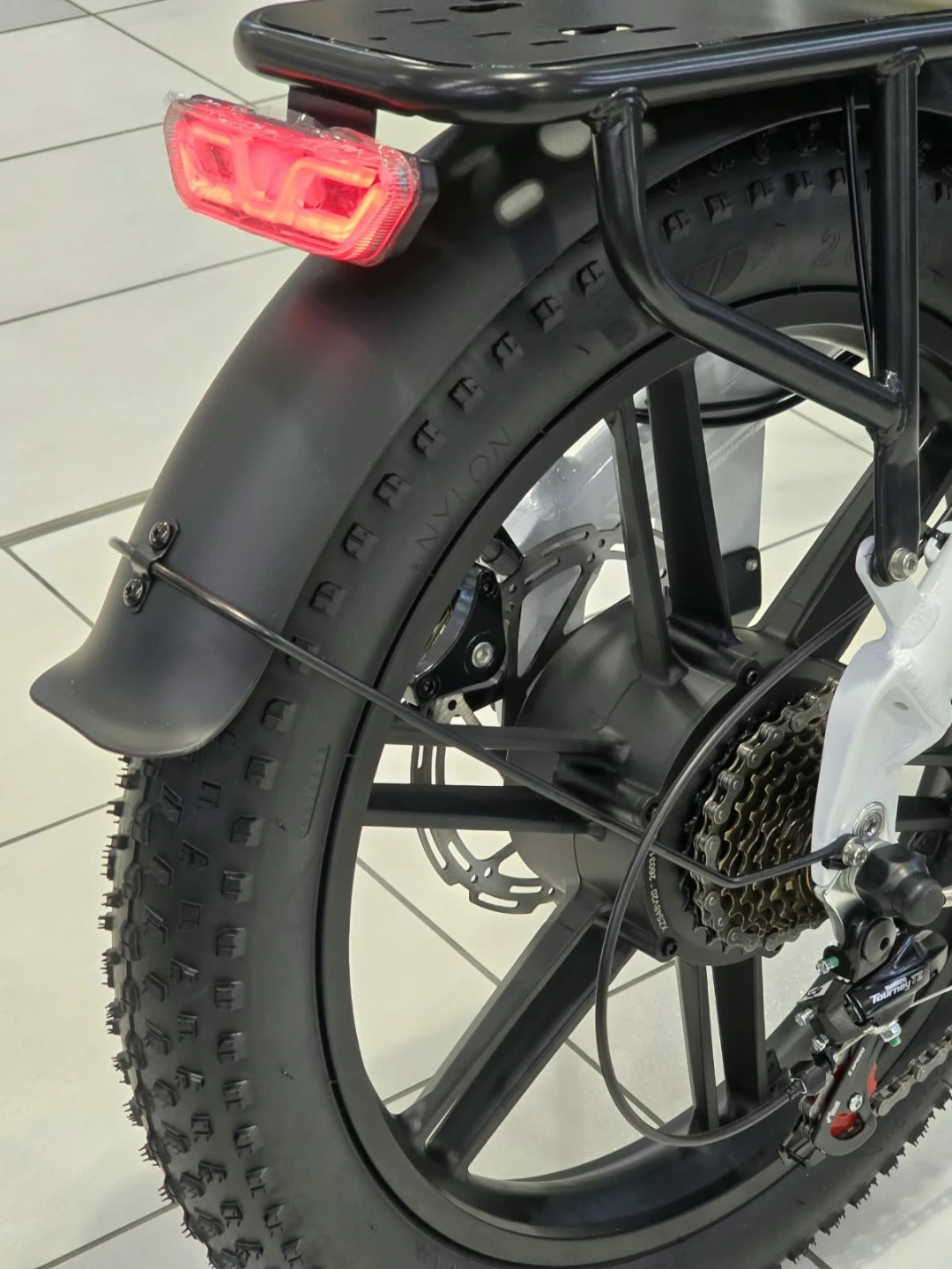 CBVelo Folding Electric Fat Bike - White EK5 - photo 3