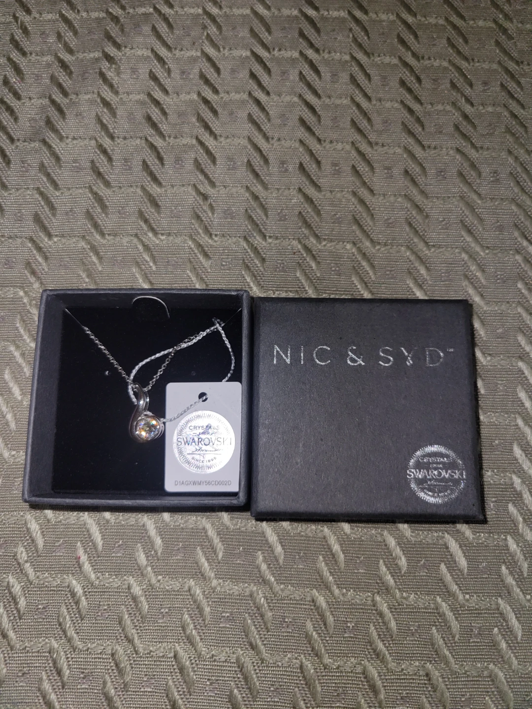 NIC & SYD Necklace with SWAROVSKI Crystals