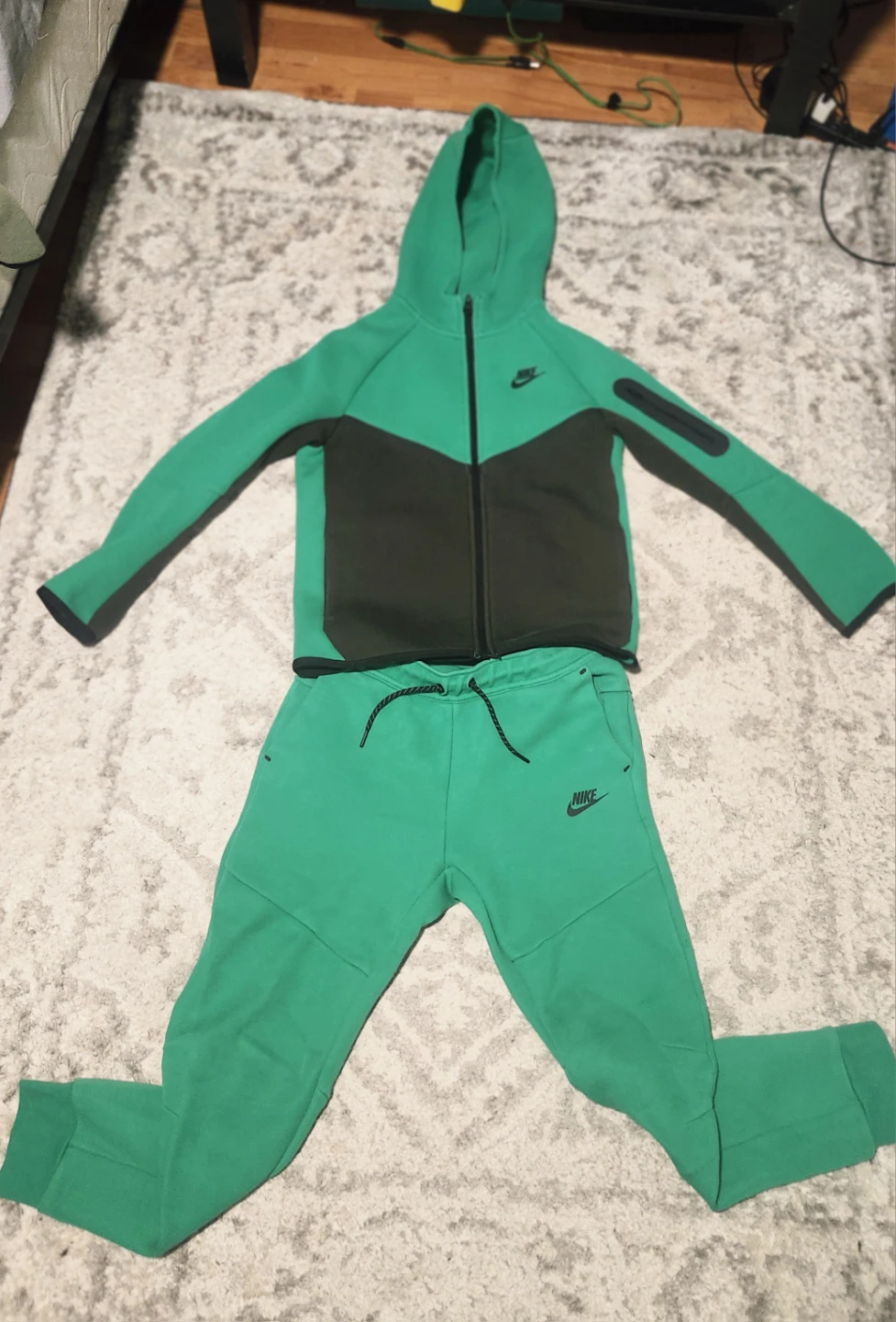 Nike Tech Fleece Tracksuit Set - Green