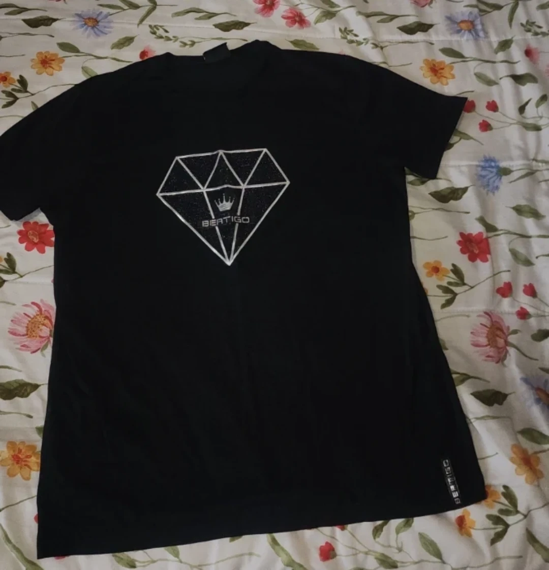 Black Bertigo T-Shirt with Diamond Graphic - photo 4