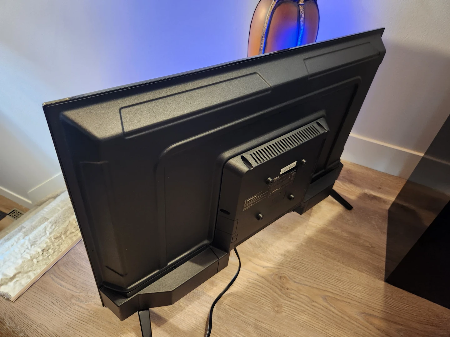 RCA 32" LED TV - photo 5