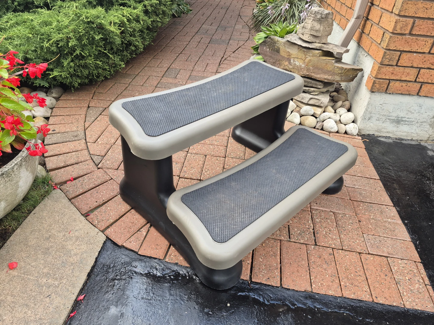 Two-Tier Exercise Steps - EXCELLENT CONDITION!