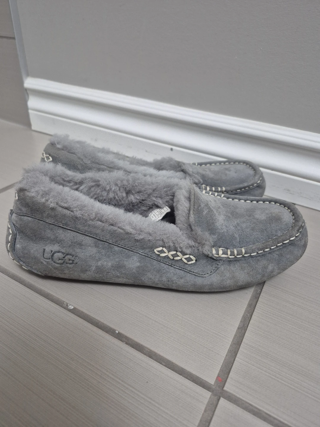 ansley ugg slippers