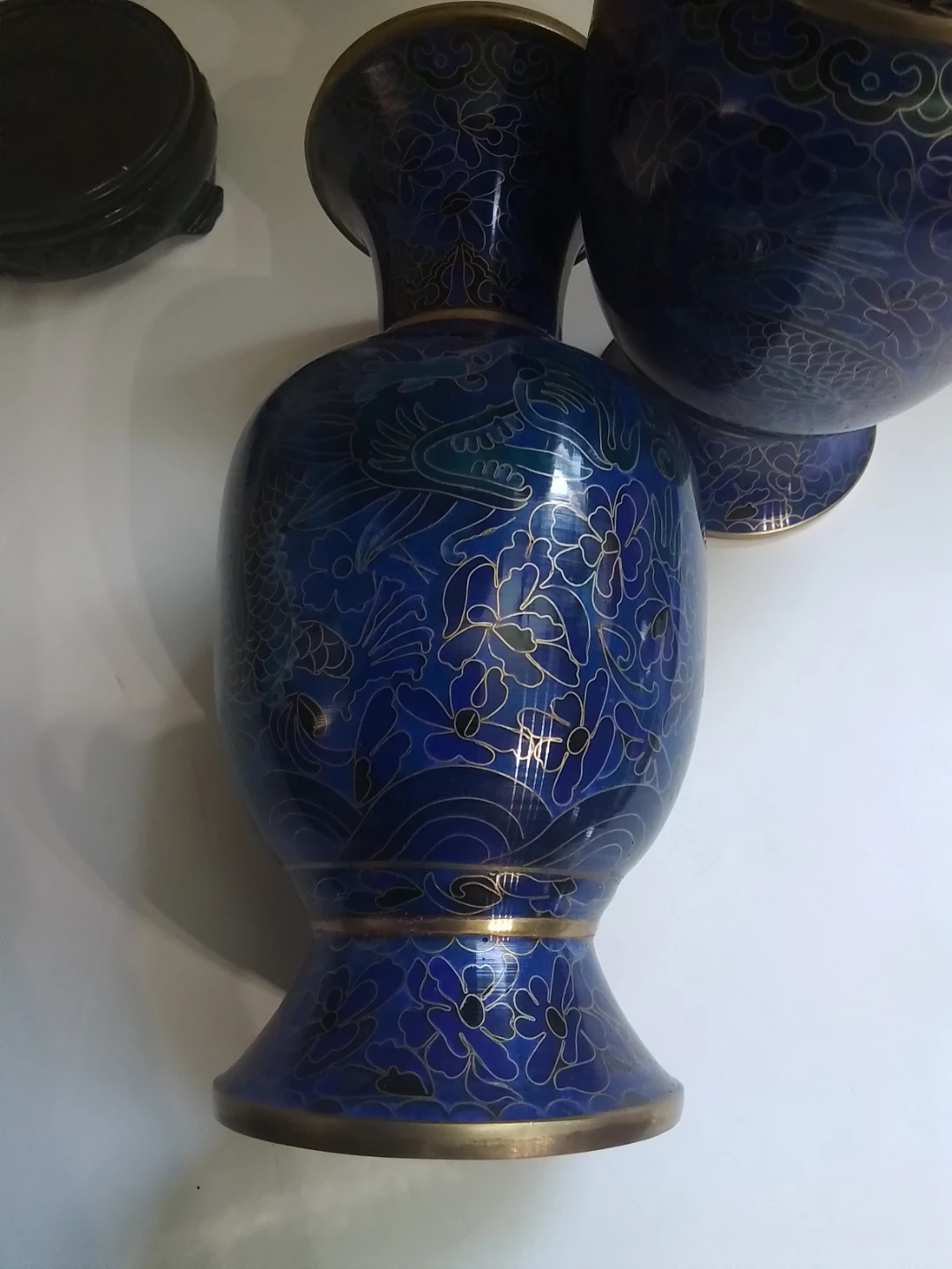 Pair of Blue Cloisonné Vases with Dragon Design - photo 4