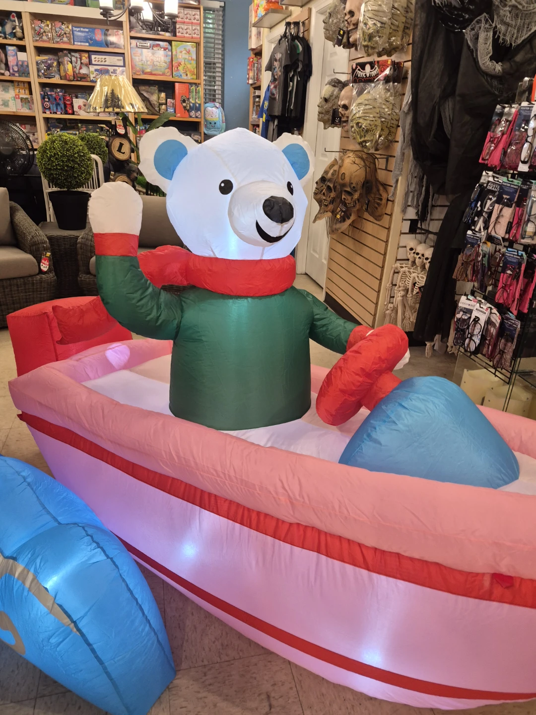 New assorted Christmas outdoor inflatables. Huge selection. - photo 2