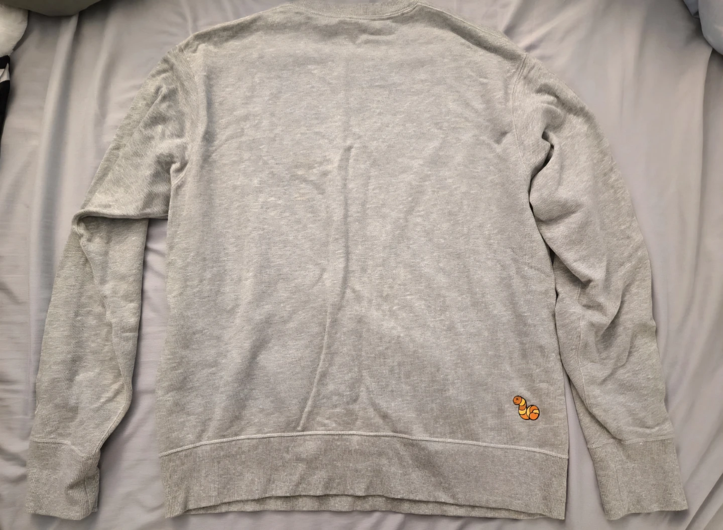 Uniqlo - Kaws Sesame Street - Men's Grey Sweater - Size M - photo 2