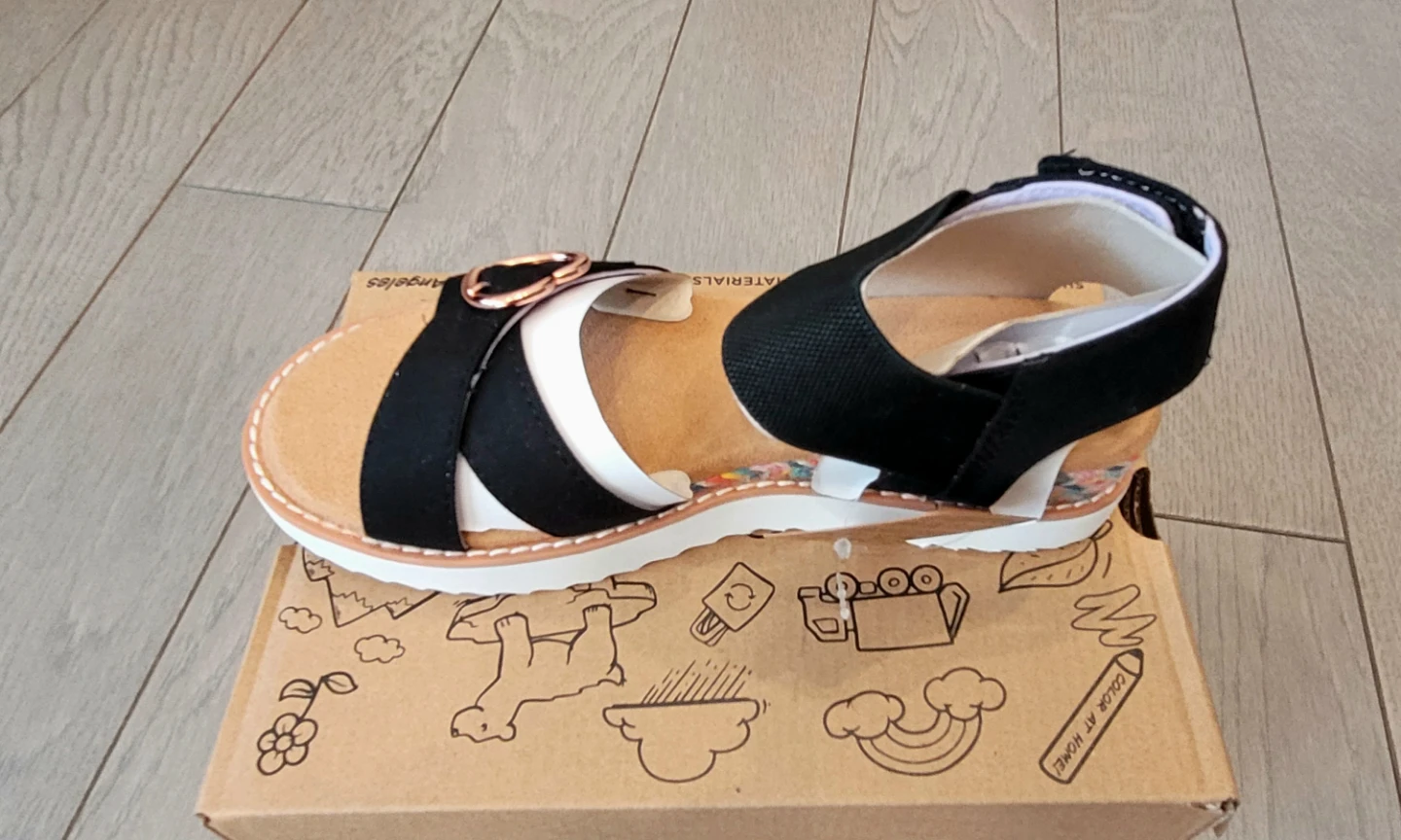 Skechers Miss Desert Kiss Hi Sandals Size 3 - photo 2