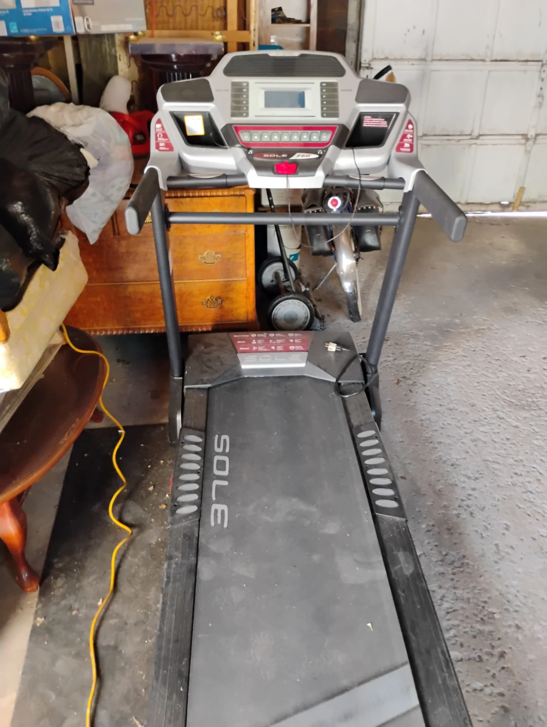 SOLE F60 Treadmill - photo 2