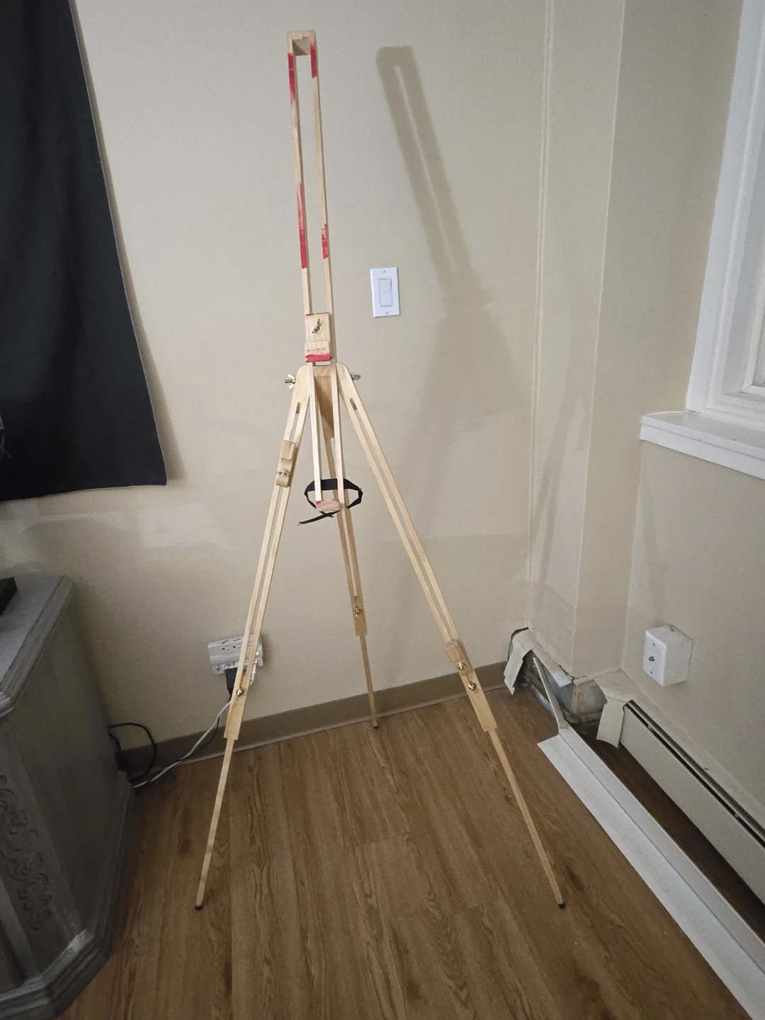 Mont Marte Wooden Art Easel
