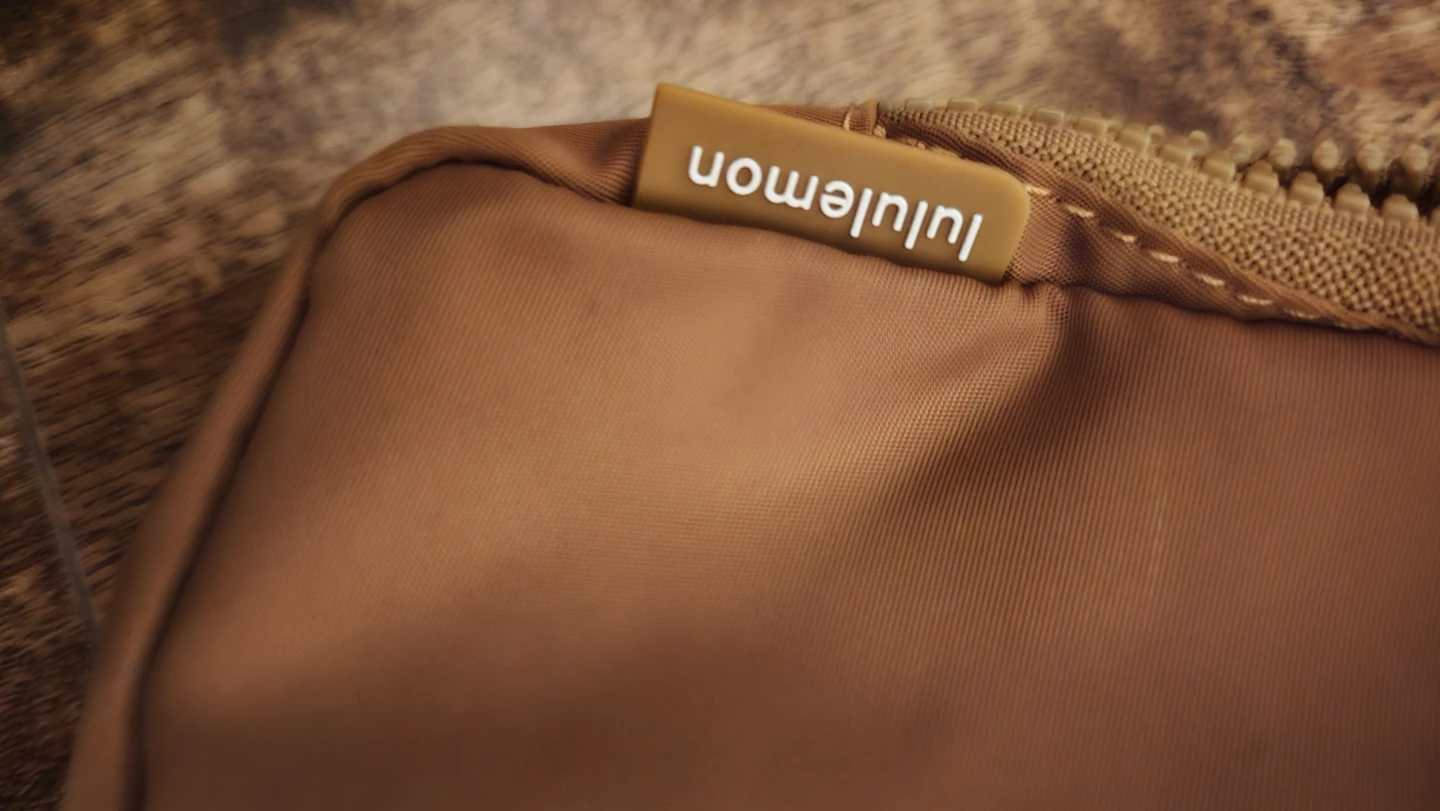Lululemon Everywhere Belt Bag - photo 4