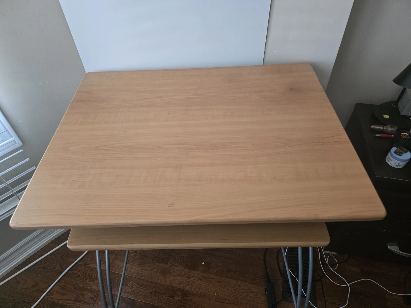 Reading Table - photo 2