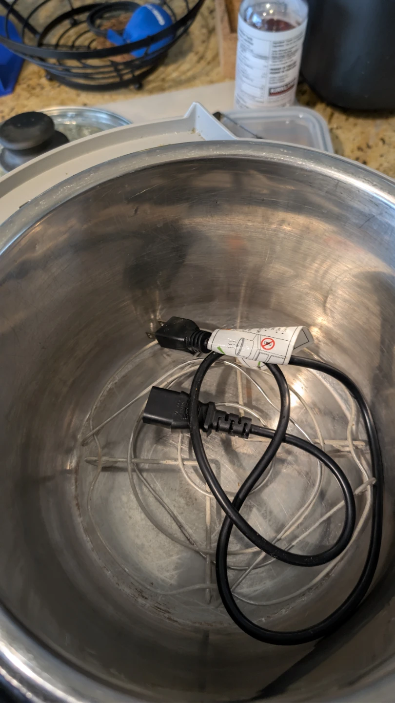 Instant Pot Pressure Cooker - photo 2