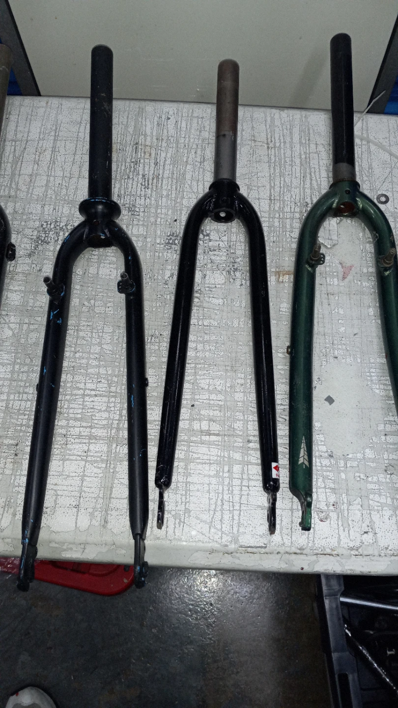 Lot of aluminum Bicycle Forks - photo 3